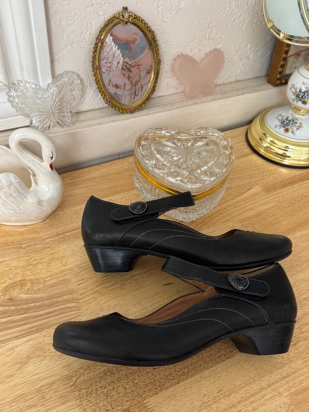 ๐ค Taos black leather Mary Jane heels size 9 comfort classic casual - Picture 2 of 16